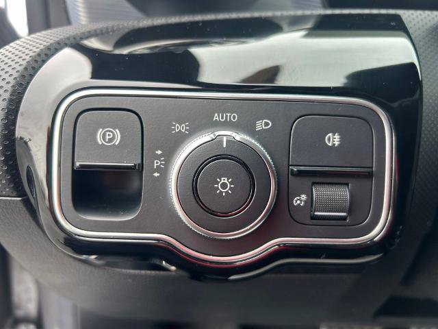 Used 2023 Mercedes-Benz CLA 250 4MATIC image 21