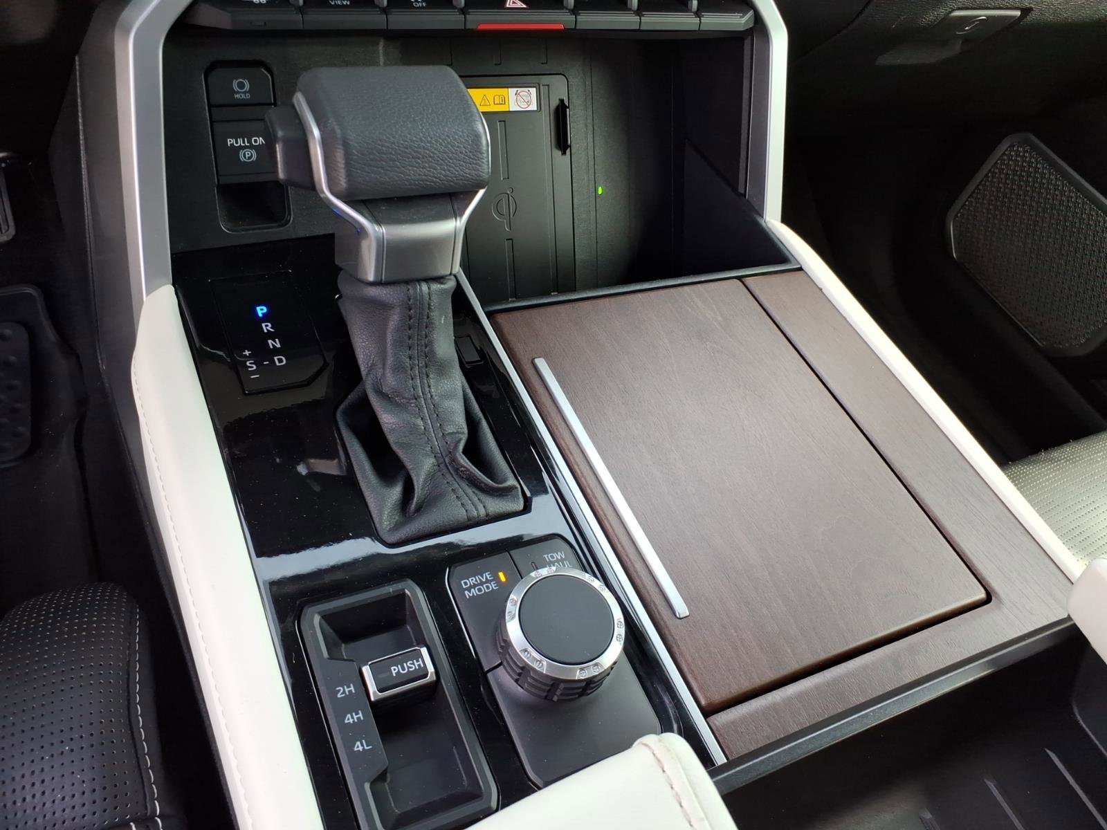 Used 2023 Toyota Sequoia Capstone AWD/4WD image 23