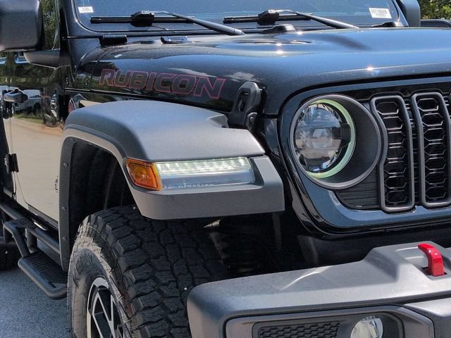 Used 2024 Jeep Wrangler Unlimited Rubicon w/ Convenience Group AWD/4WD image 11
