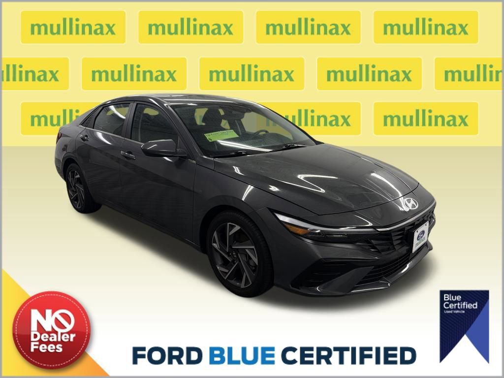 Used 2025 Hyundai Elantra SEL image 7