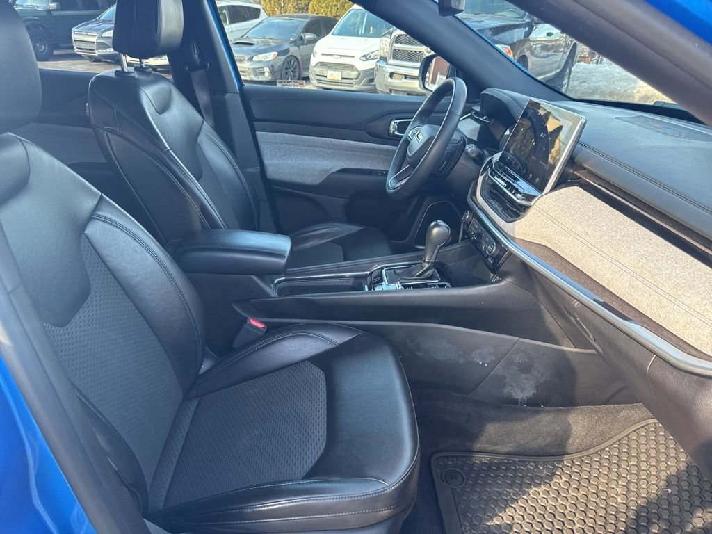 Used 2023 Jeep Compass Latitude w/ Convenience Group image 29