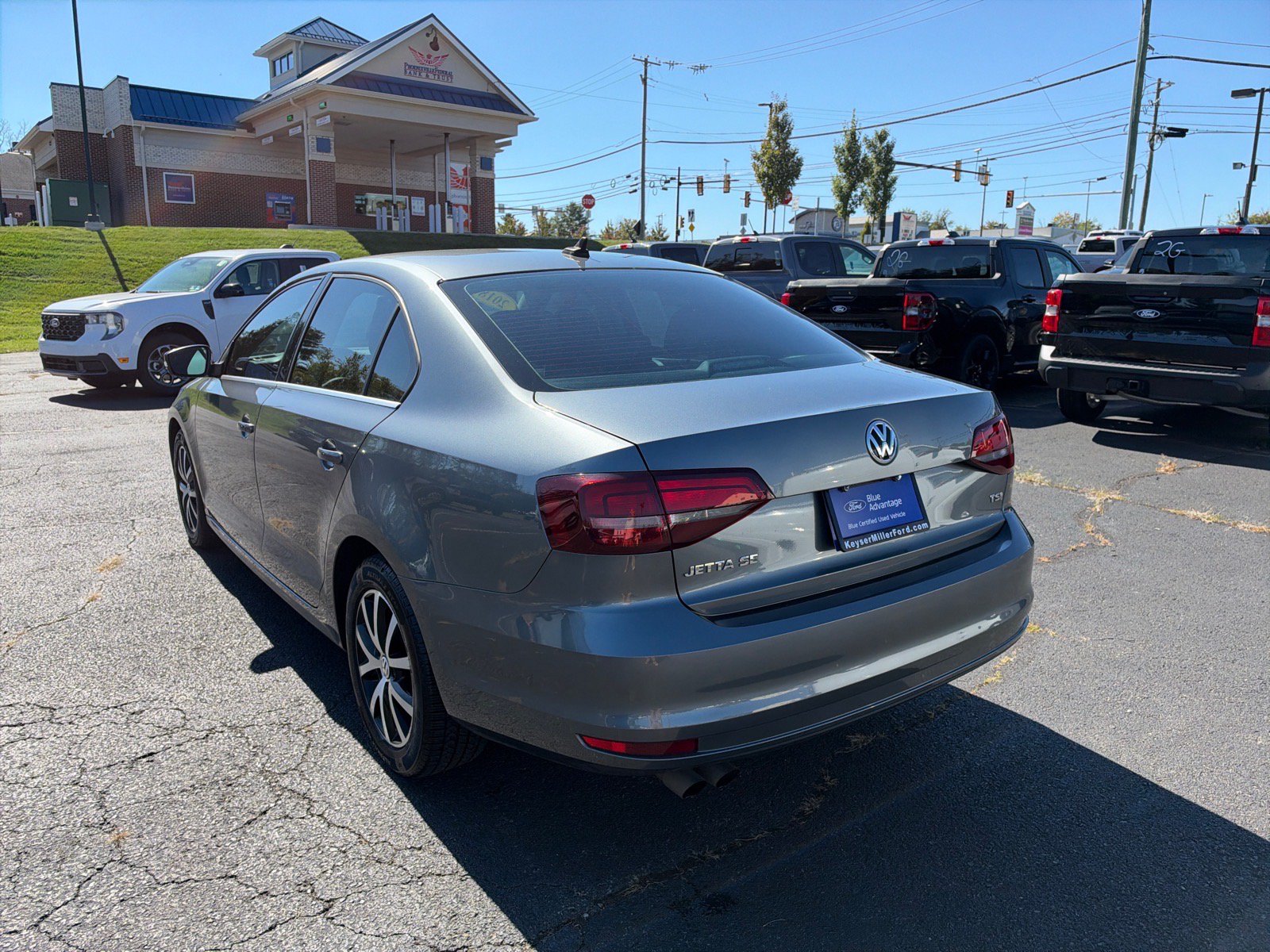 Used 2018 Volkswagen Jetta SE FWD image 11