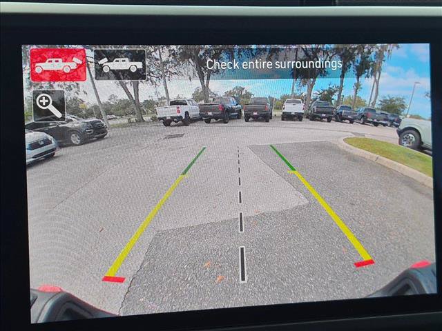 Used 2024 Jeep Gladiator Rubicon w/ Technology Group AWD/4WD image 13