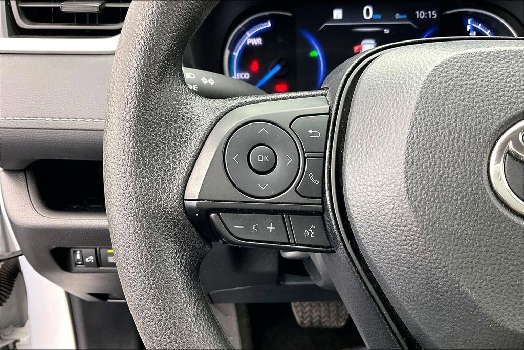 Used 2025 Toyota RAV4 XLE image 18