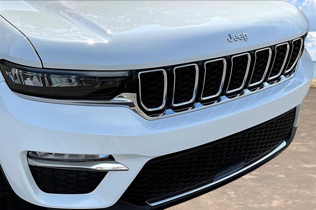 Used 2023 Jeep Grand Cherokee Limited RWD image 33