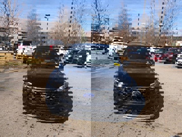 Certified 2024 Ford Escape ST-Line w/ Tech Pack #1 image 6