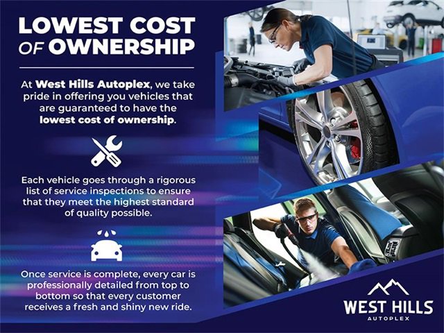 Used 2020 Chevrolet Colorado LT w/ Safety Package image 4