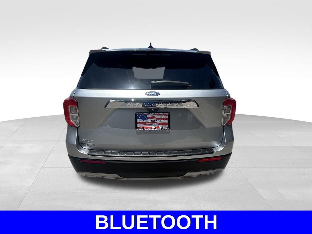 Certified 2022 Ford Explorer XLT w/ Equipment Group 202A image 4