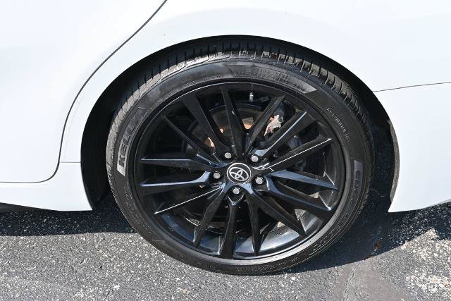 Used 2022 Toyota Camry XSE FWD image 14