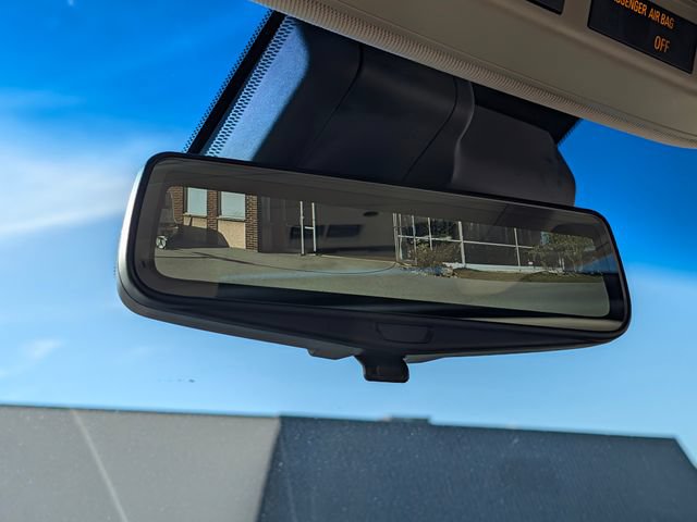 Used 2019 Cadillac Escalade Luxury AWD/4WD image 33
