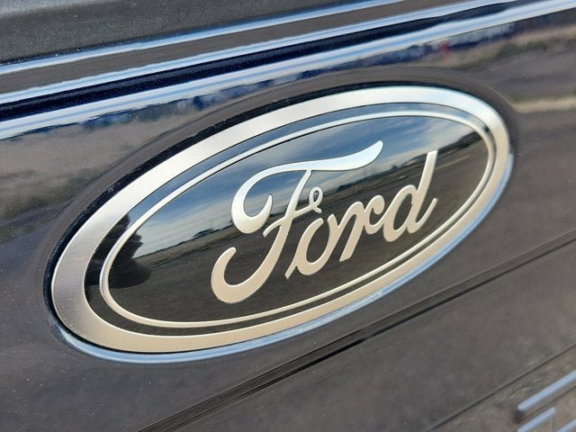 Certified 2022 Ford F250 Lariat w/ Black Appearance Package AWD/4WD image 16