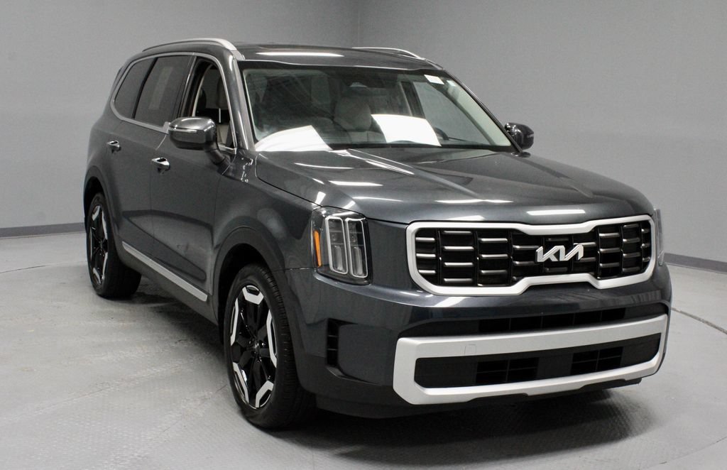 Used 2024 Kia Telluride S w/ S Sunroof Package AWD/4WD image 1