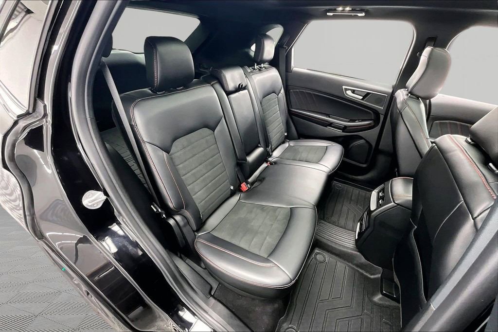 Certified 2024 Ford Edge ST-Line AWD/4WD image 27