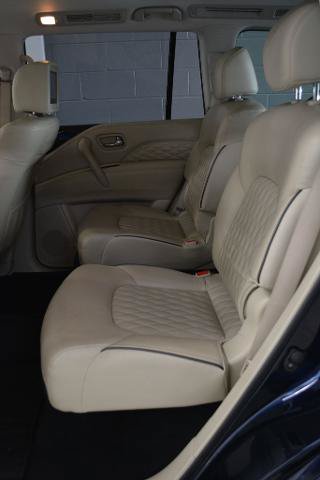 Used 2018 INFINITI QX80 4WD w/ Deluxe Technology Package image 16