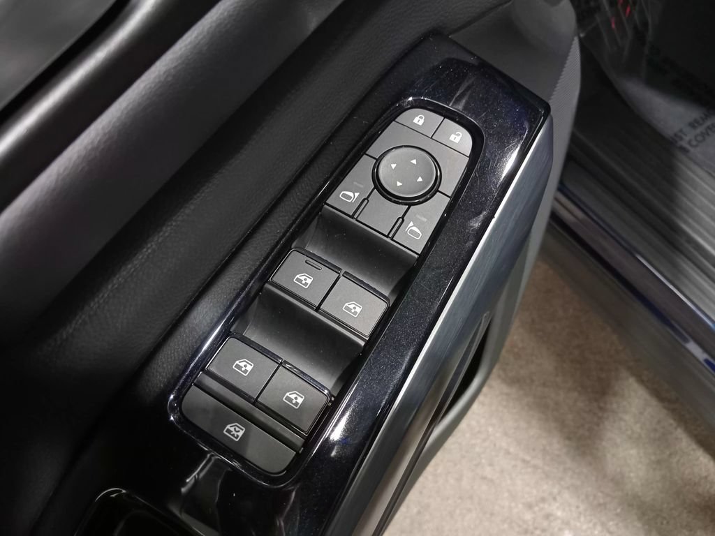 Used 2024 Nissan Pathfinder SL w/ SL Premium Package AWD/4WD image 21