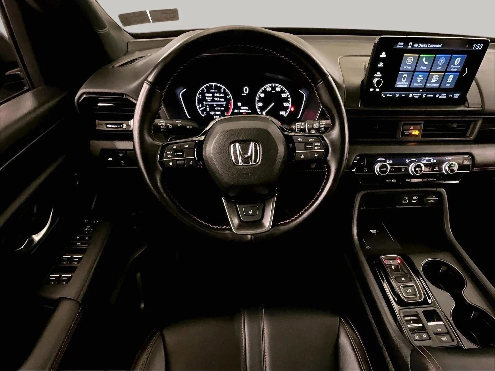 Used 2025 Honda Pilot TrailSport image 5