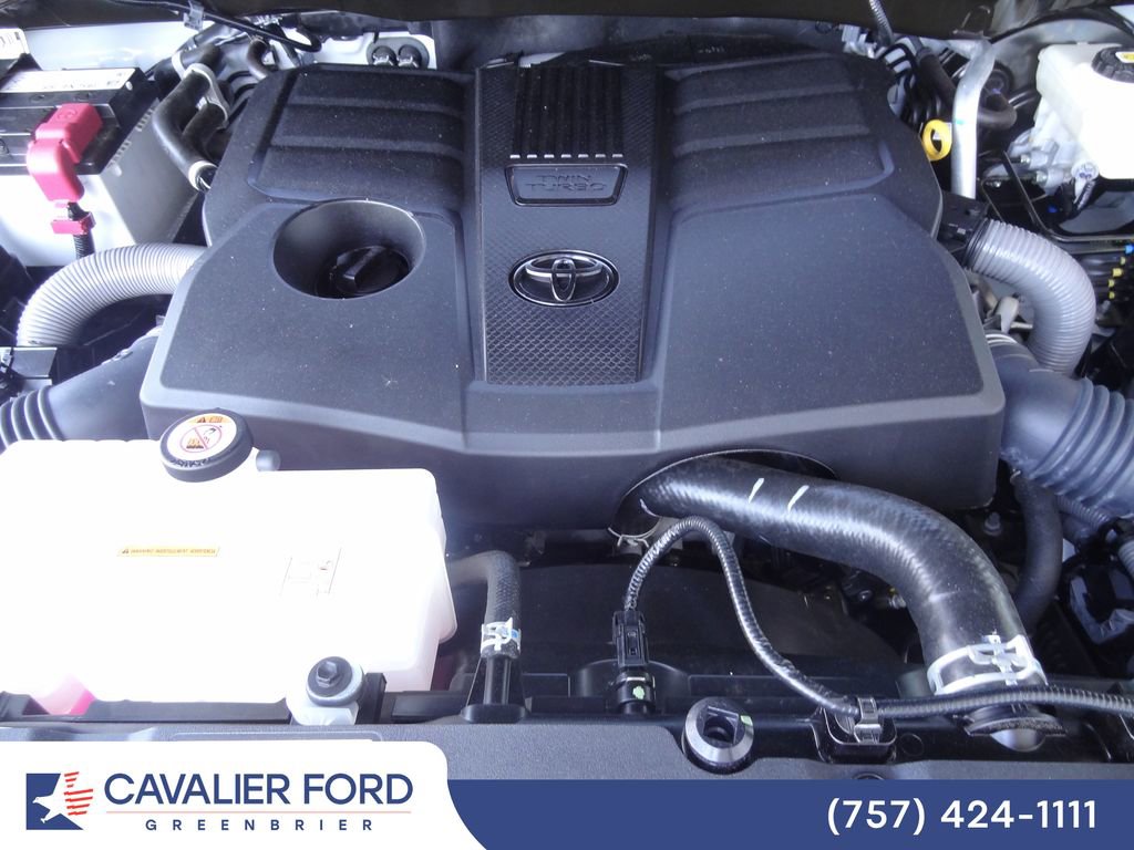 Used 2025 Toyota Tundra SR5 w/ SR5 Premium Package AWD/4WD image 38