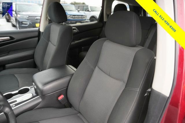 Used 2020 Nissan Pathfinder SV image 9