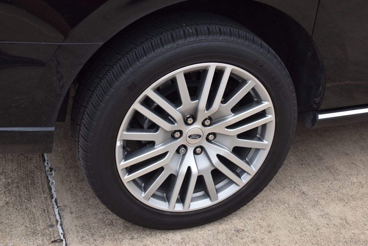 Certified 2023 Ford Expedition Max Platinum image 13