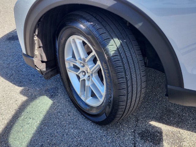 Certified 2025 Ford Explorer Active AWD/4WD image 35