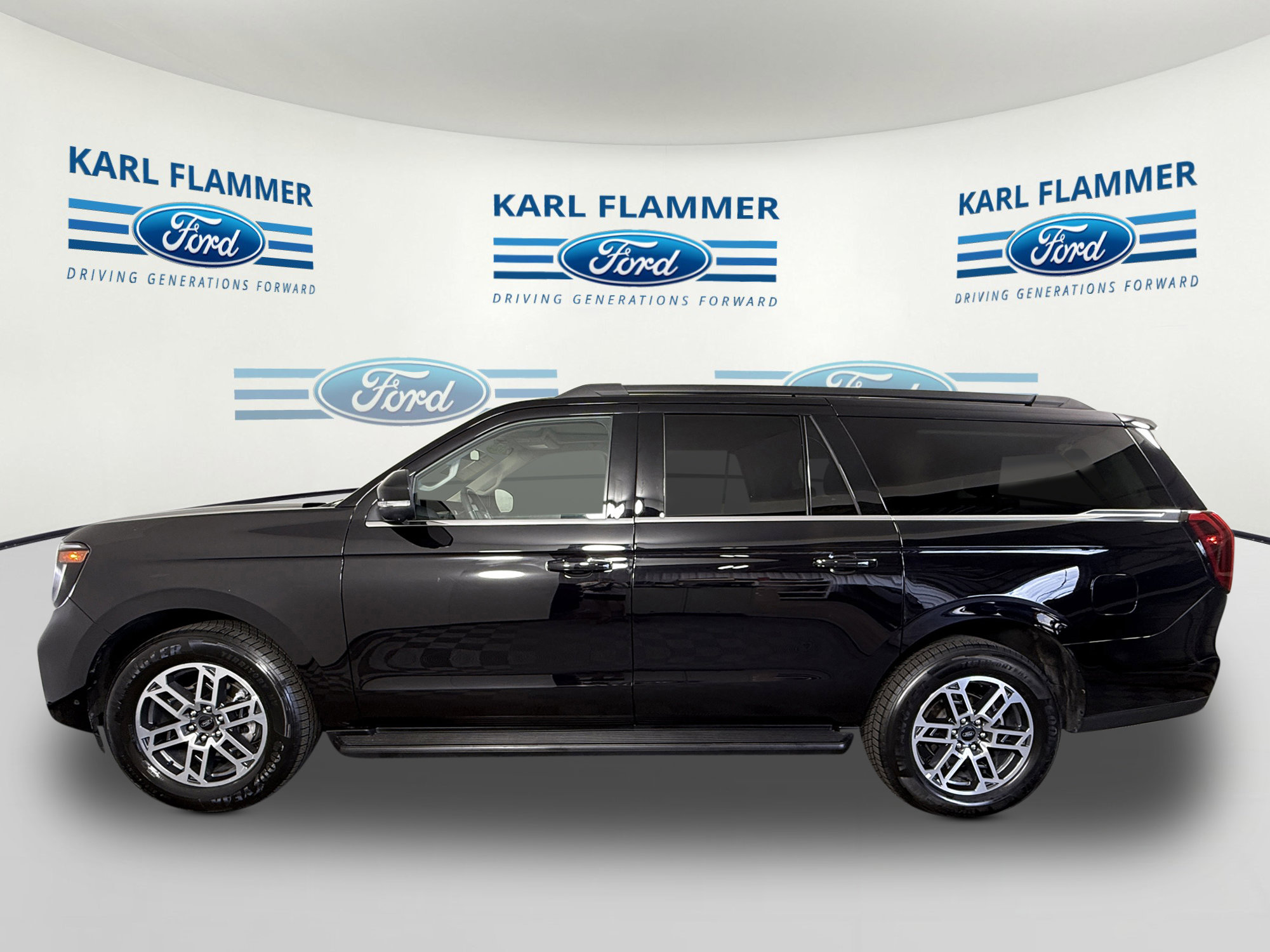 Certified 2025 Ford Expedition Max Active AWD/4WD image 5