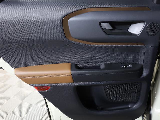 Certified 2024 Ford Bronco Sport Outer Banks w/ Tech Package AWD/4WD image 31