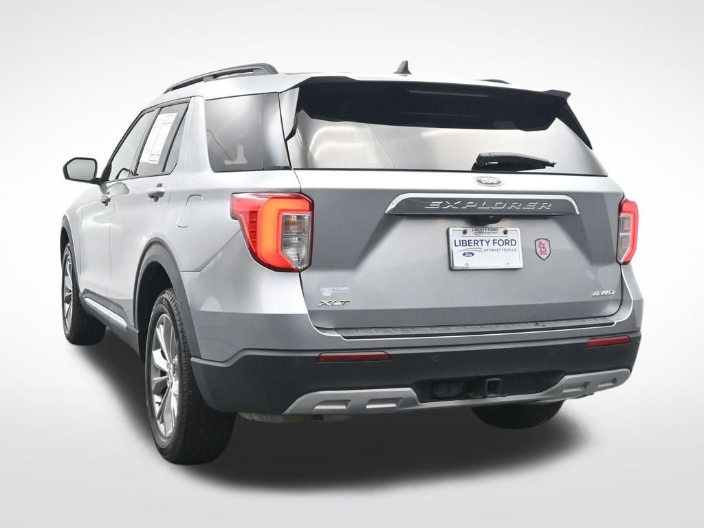 Certified 2023 Ford Explorer XLT w/ Equipment Group 202A AWD/4WD image 9