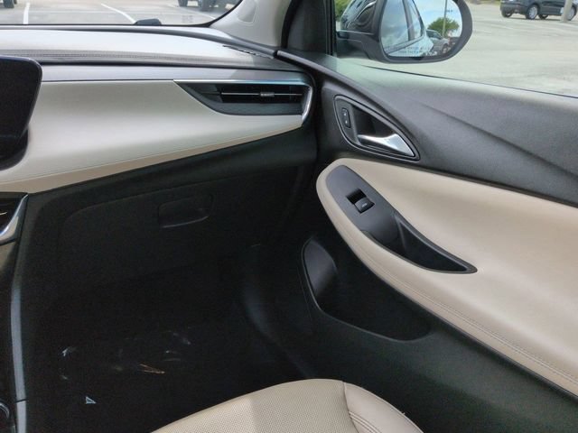 Used 2024 Buick Encore GX Sport Touring w/ Black Roof Package FWD image 17