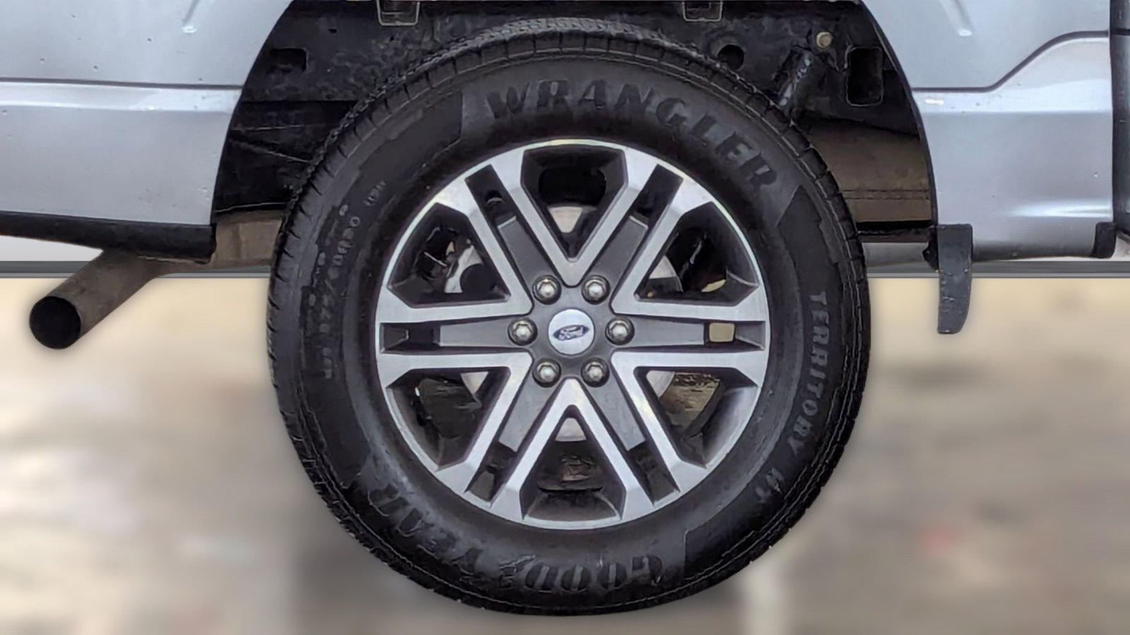 Certified 2022 Ford F150 XL w/ STX Appearance Package image 12