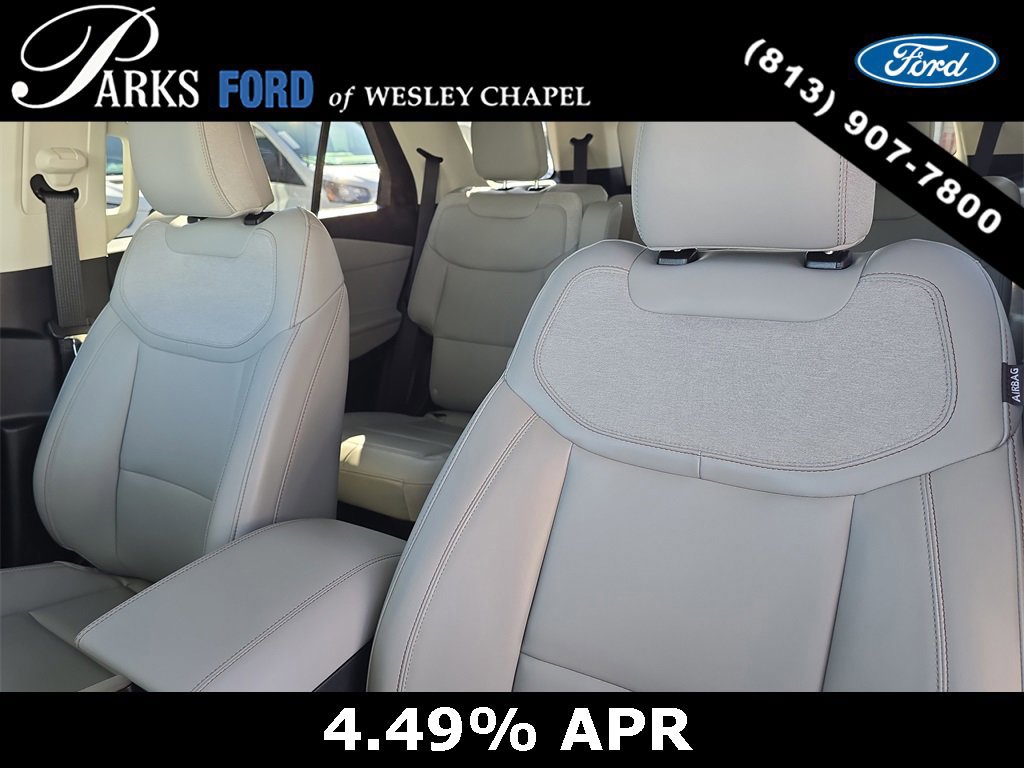 Certified 2025 Ford Explorer Active w/ Active Comfort Package image 21