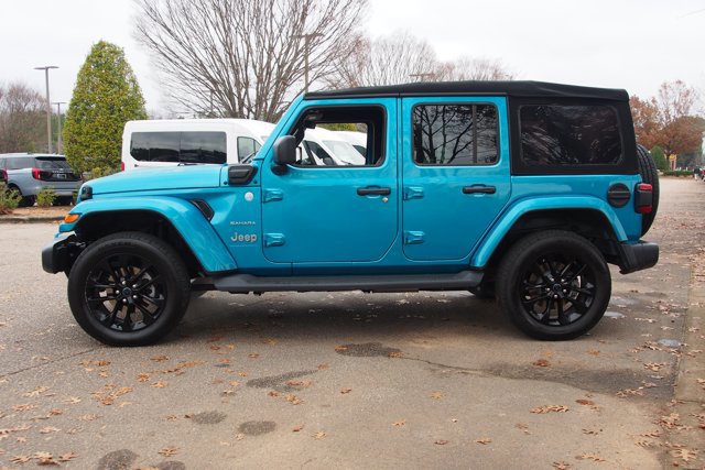 Used 2024 Jeep Wrangler Unlimited Sahara w/ Technology Group image 2