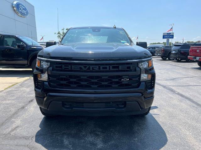 Used 2022 Chevrolet Silverado 1500 Custom AWD/4WD image 2