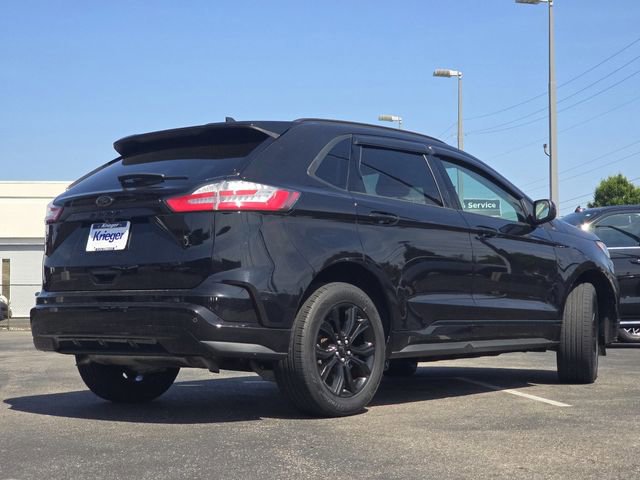 Certified 2022 Ford Edge SE w/ Black Appearance Package AWD/4WD image 15