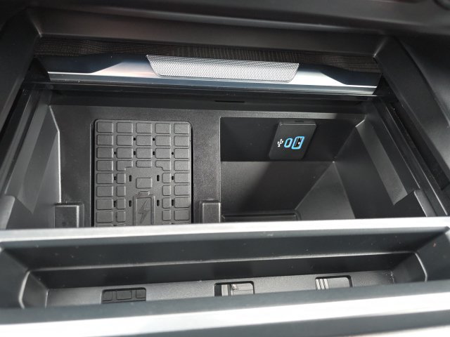 Certified 2025 Ford F250 Platinum AWD/4WD image 22