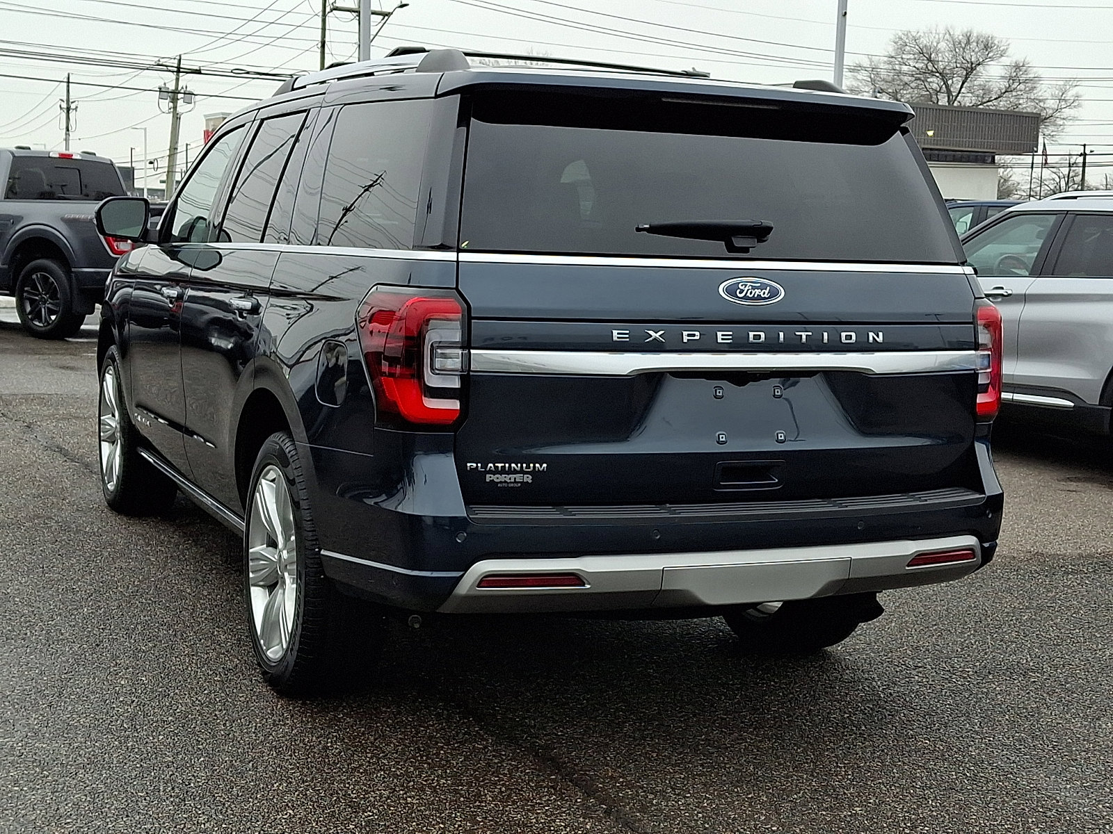 Certified 2024 Ford Expedition Platinum image 8