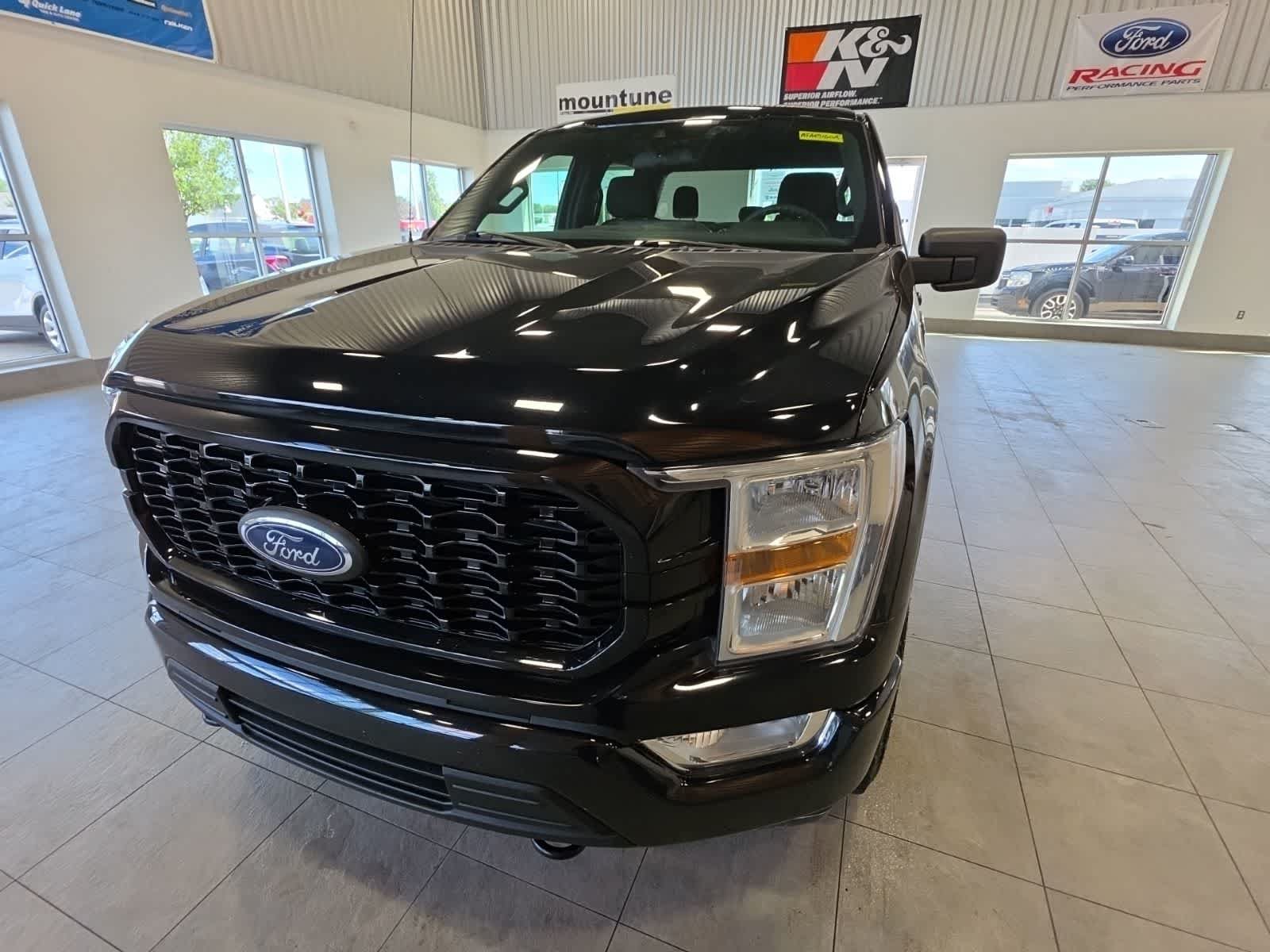 Certified 2021 Ford F150 XL w/ STX Appearance Package AWD/4WD image 3