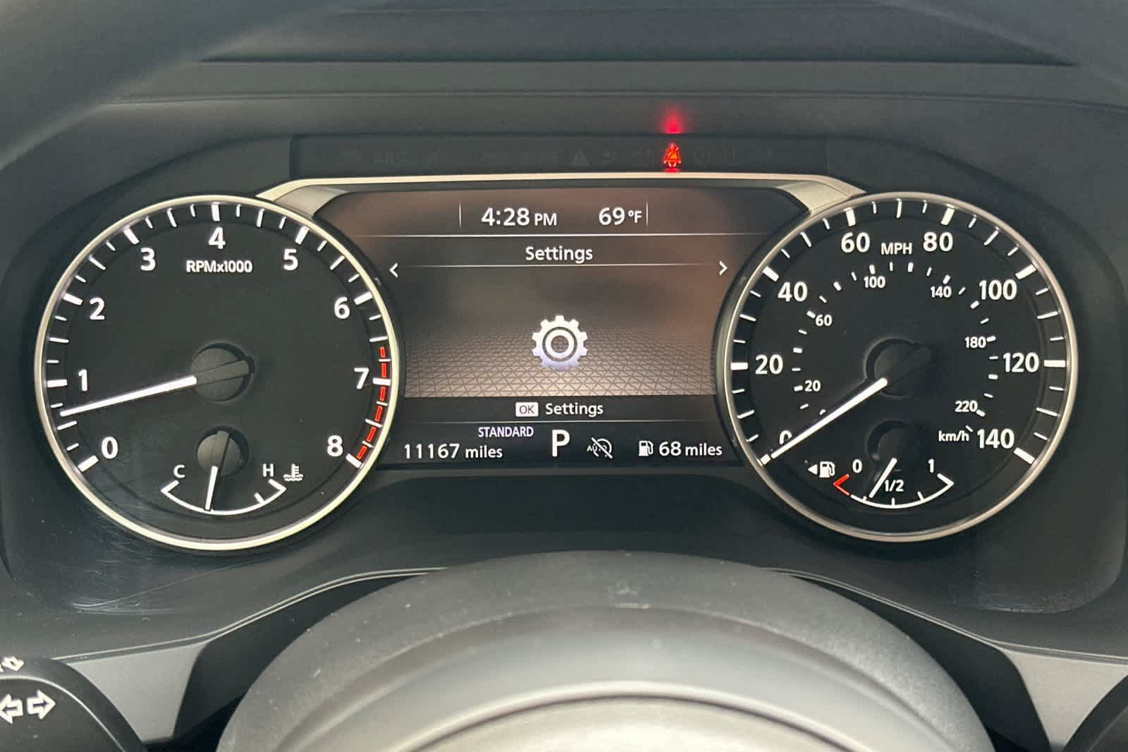 Used 2025 Nissan Pathfinder S FWD image 25