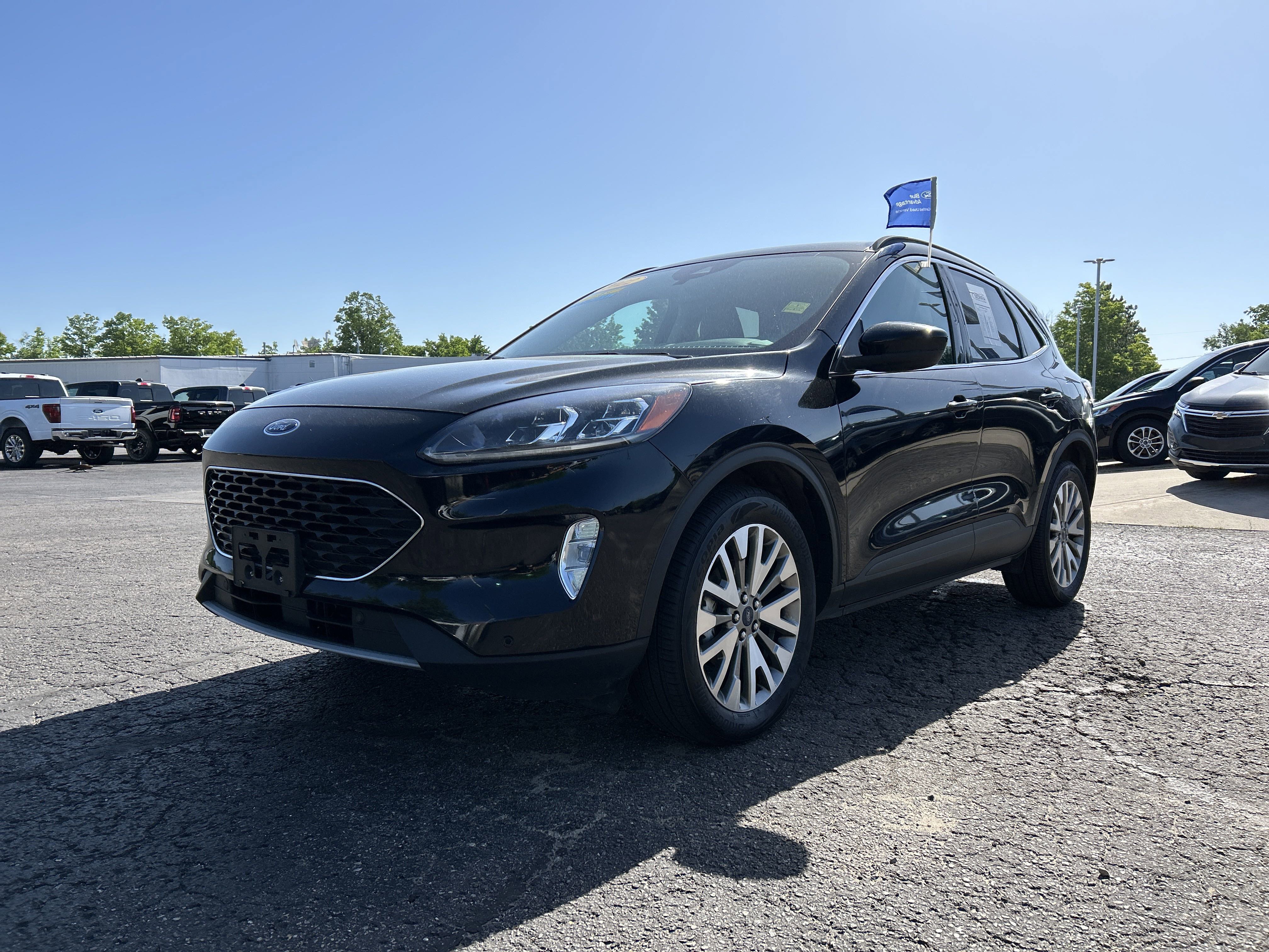 Certified 2022 Ford Escape Titanium image 8