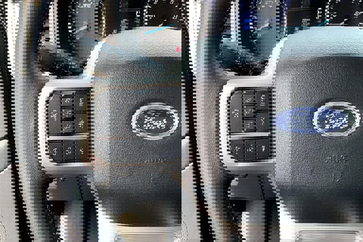 Certified 2023 Ford Expedition XLT image 24