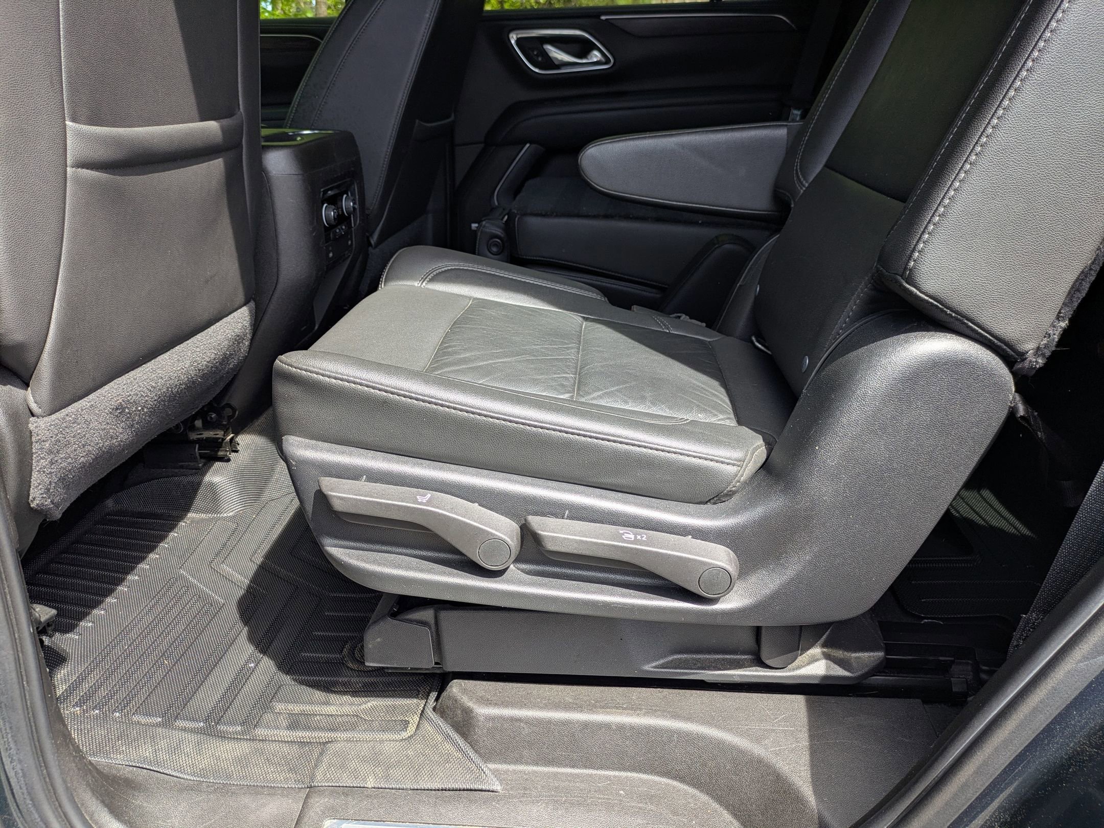 Used 2021 Chevrolet Tahoe LT image 27