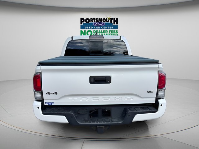 Used 2017 Toyota Tacoma Limited w/ Tow Package AWD/4WD image 12
