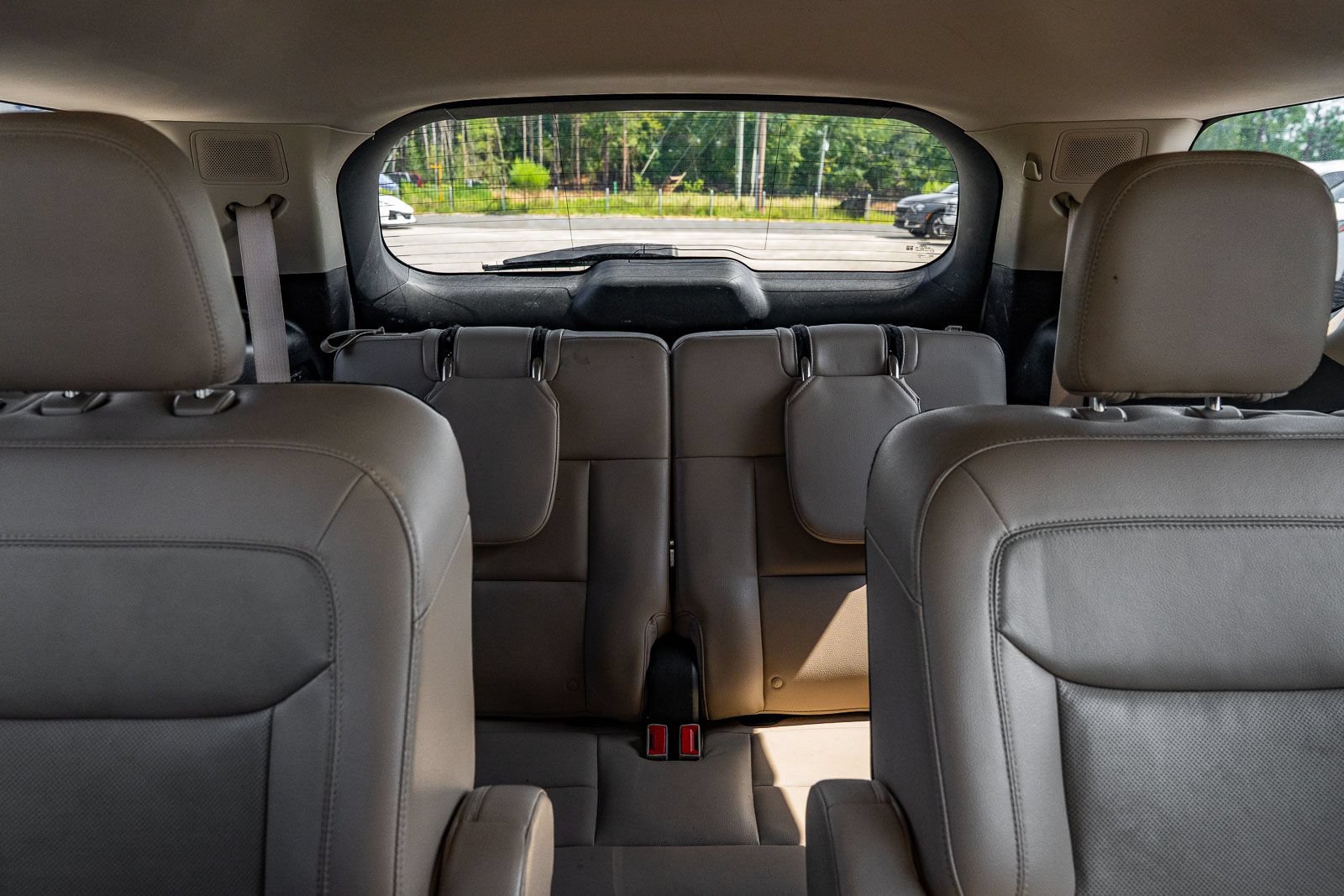 Certified 2020 Ford Explorer Limited RWD image 35