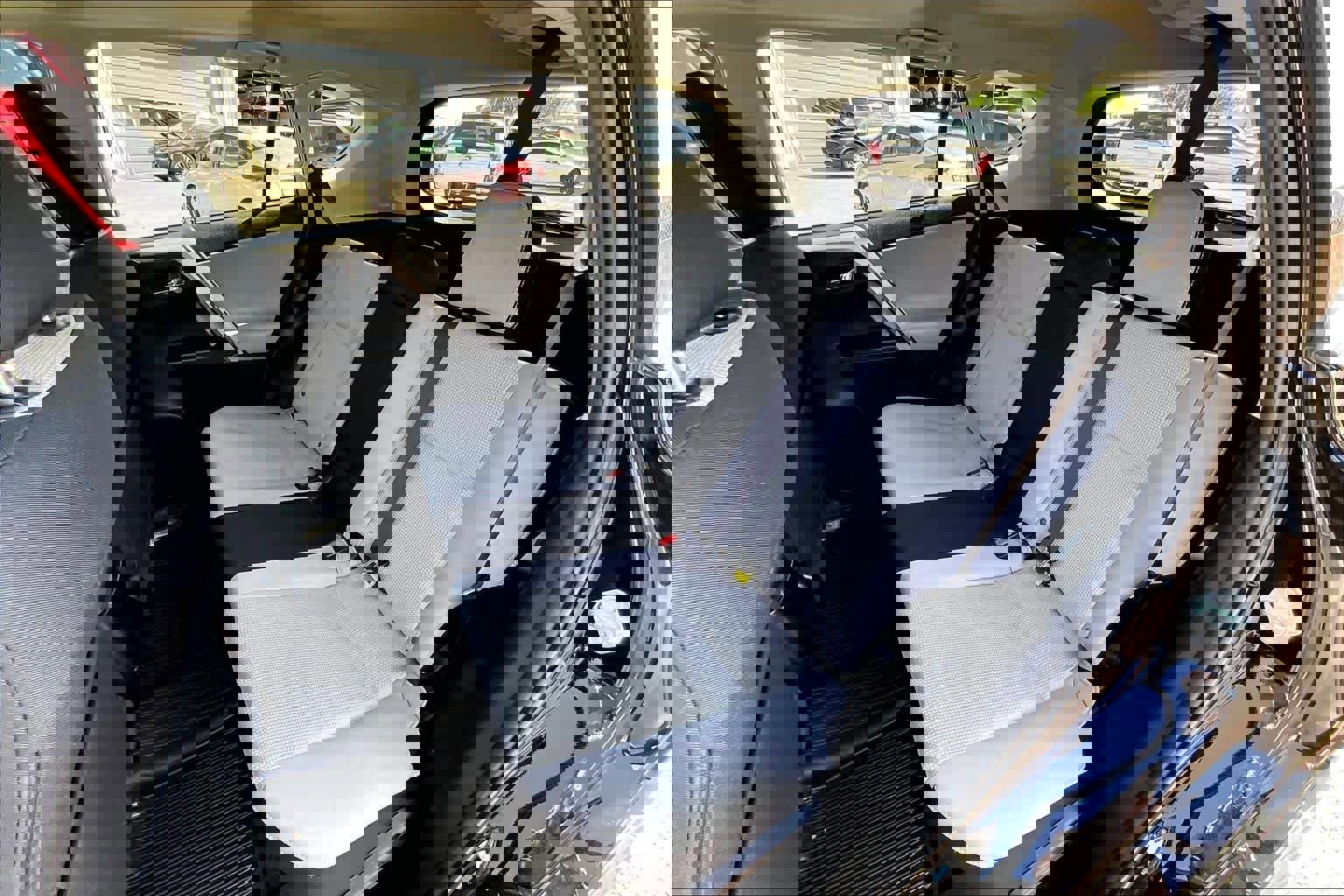 Used 2017 Toyota RAV4 XLE w/ All Weather Liner Package AWD/4WD image 23