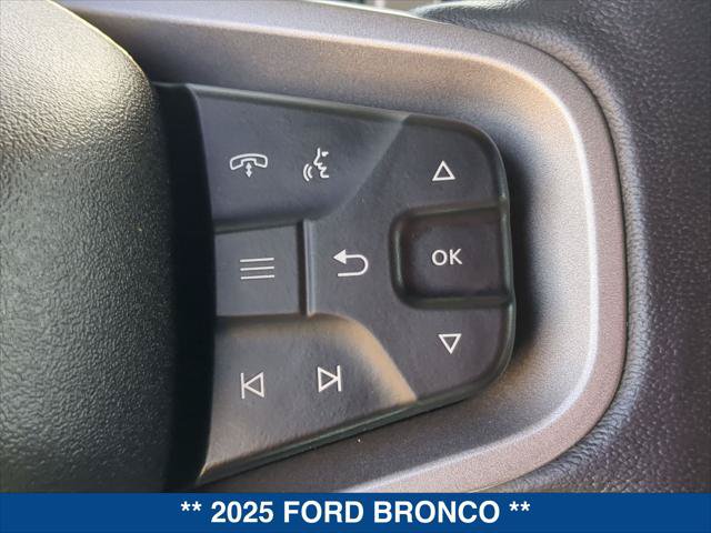 Certified 2025 Ford Bronco Outer Banks AWD/4WD image 15