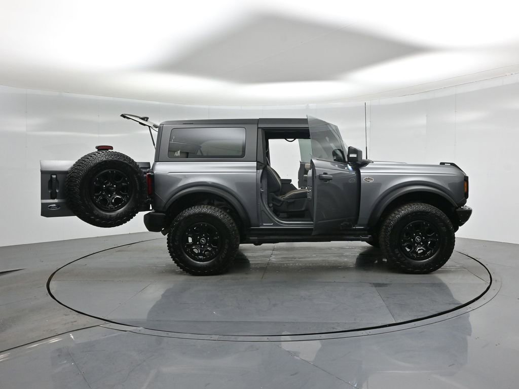 Certified 2023 Ford Bronco Wildtrak image 5