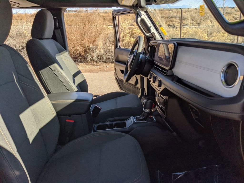 Used 2024 Jeep Wrangler Sahara 4xe w/ Technology Group image 22