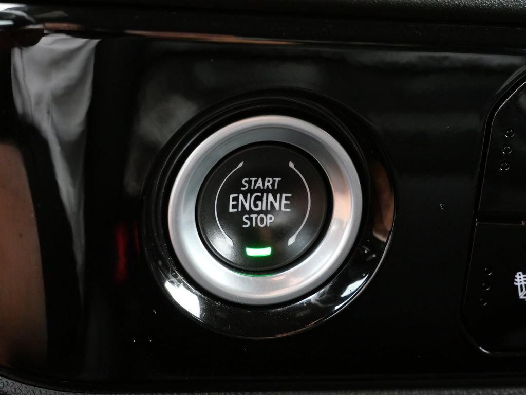 Used 2022 GMC Sierra 1500 Elevation w/ LPO, Elevation Black Package AWD/4WD image 25