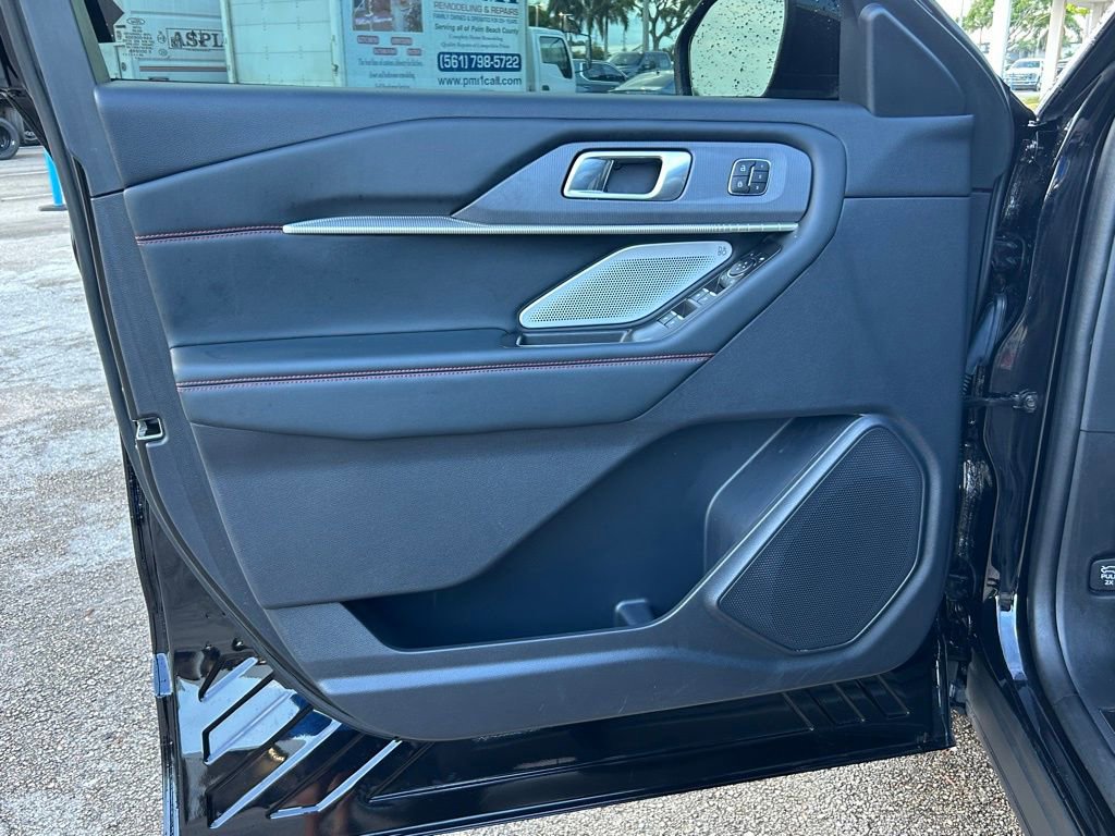 Certified 2025 Ford Explorer ST AWD/4WD image 40