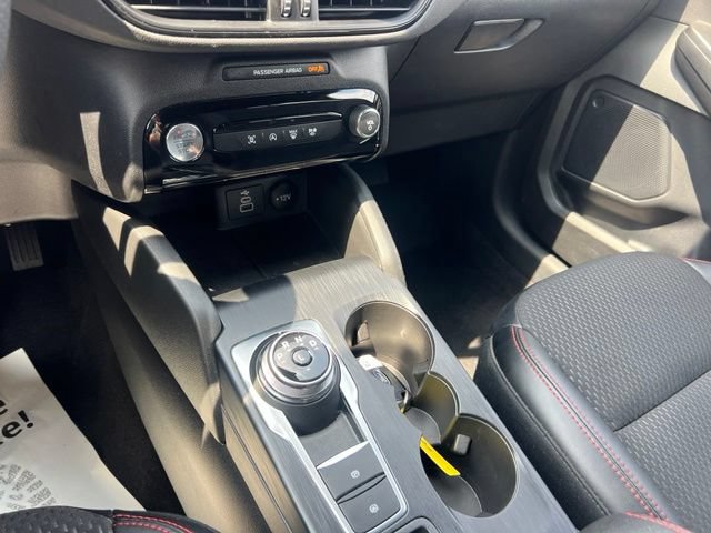 Certified 2025 Ford Escape ST-Line w/ Tech Pack #1 AWD/4WD image 15