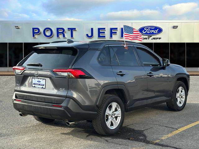 Used 2021 Toyota RAV4 XLE AWD/4WD image 6